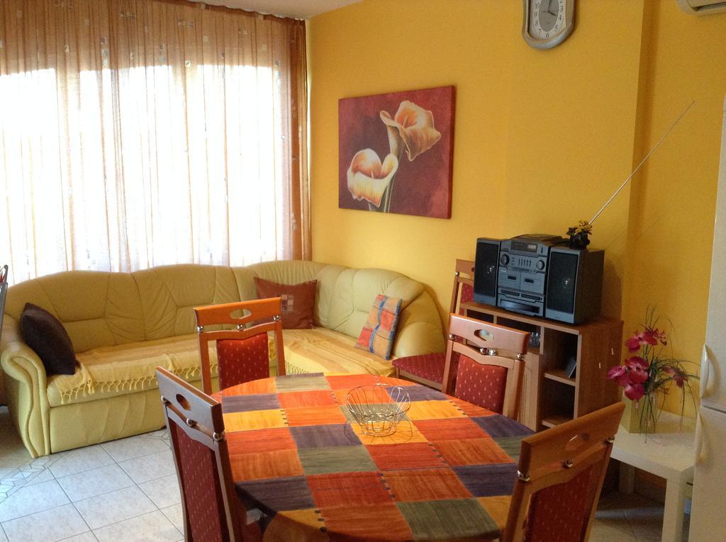 Babati Apartmanhaz Apartment Zalakaros Exterior photo